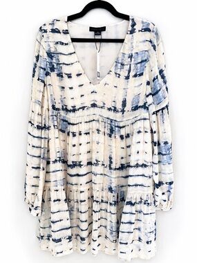 NWT Sanctuary The Gazebo Ivory and Navy Tie-Dye V-Neck Tiered Mini Dress Size 10